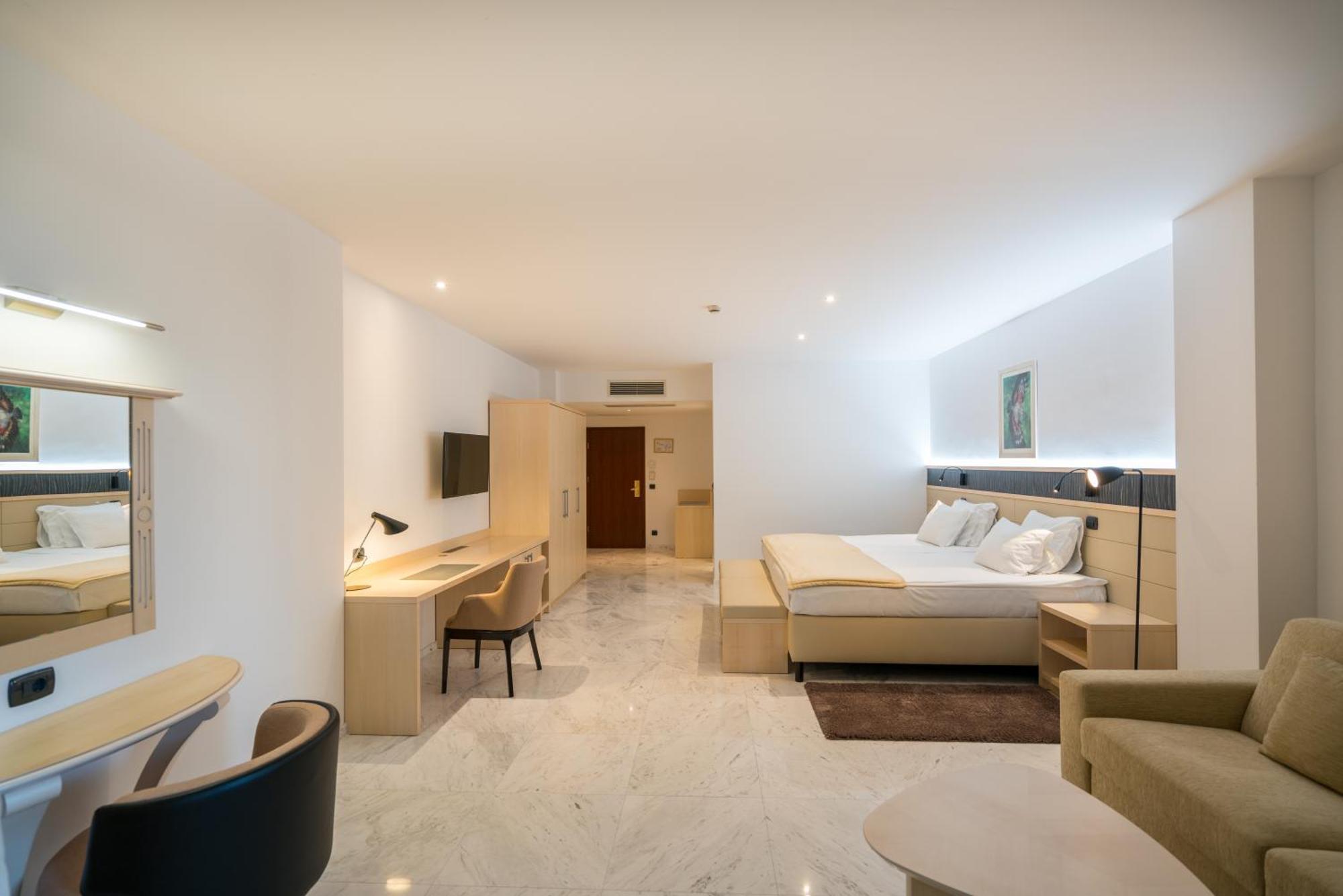 Iberostar Waves Bellevue All Inclusive Bečići Εξωτερικό φωτογραφία